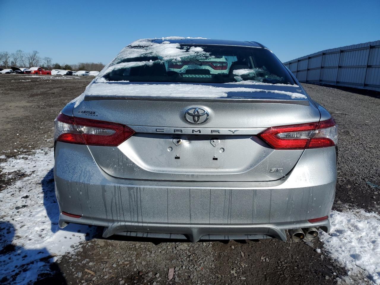 2018 TOYOTA CAMRY L - Фото 6
