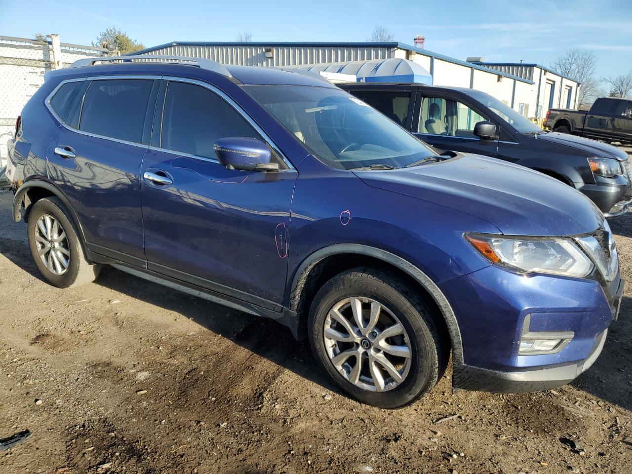 2017 NISSAN ROGUE S - Фото 4
