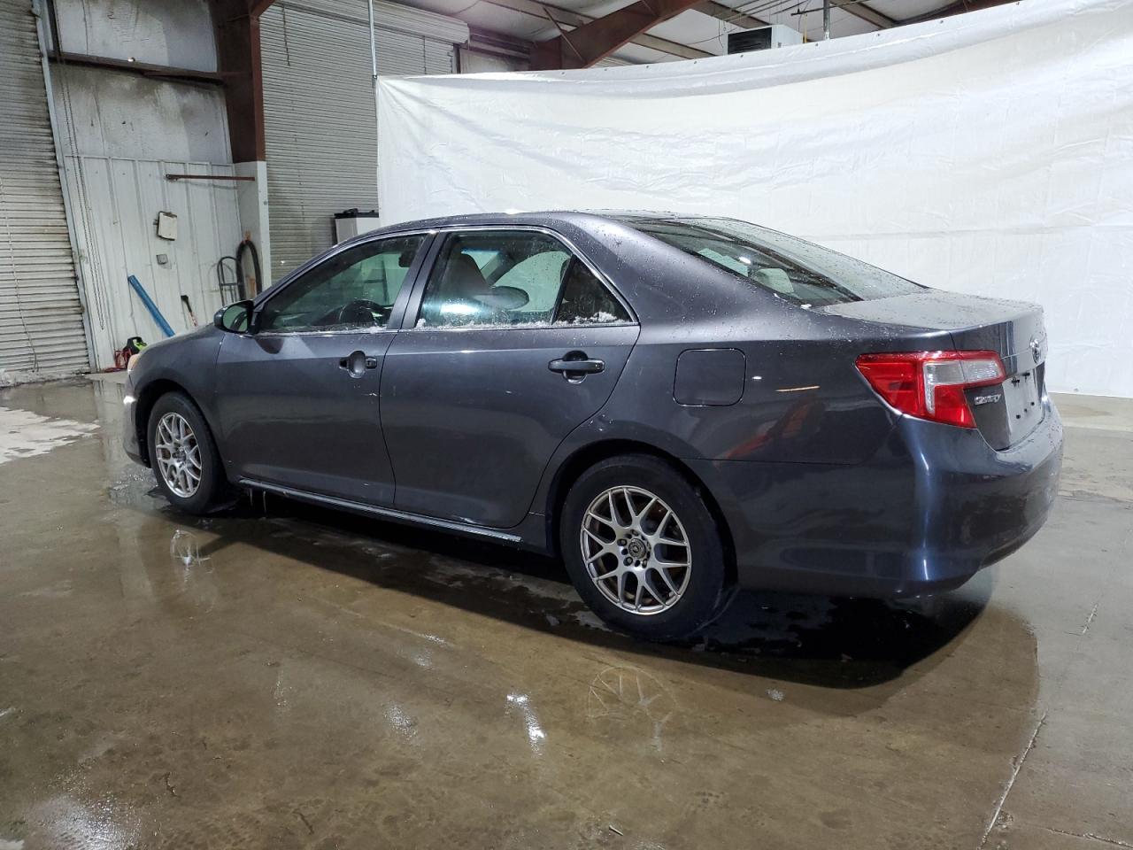 2013 TOYOTA CAMRY L - Image 2