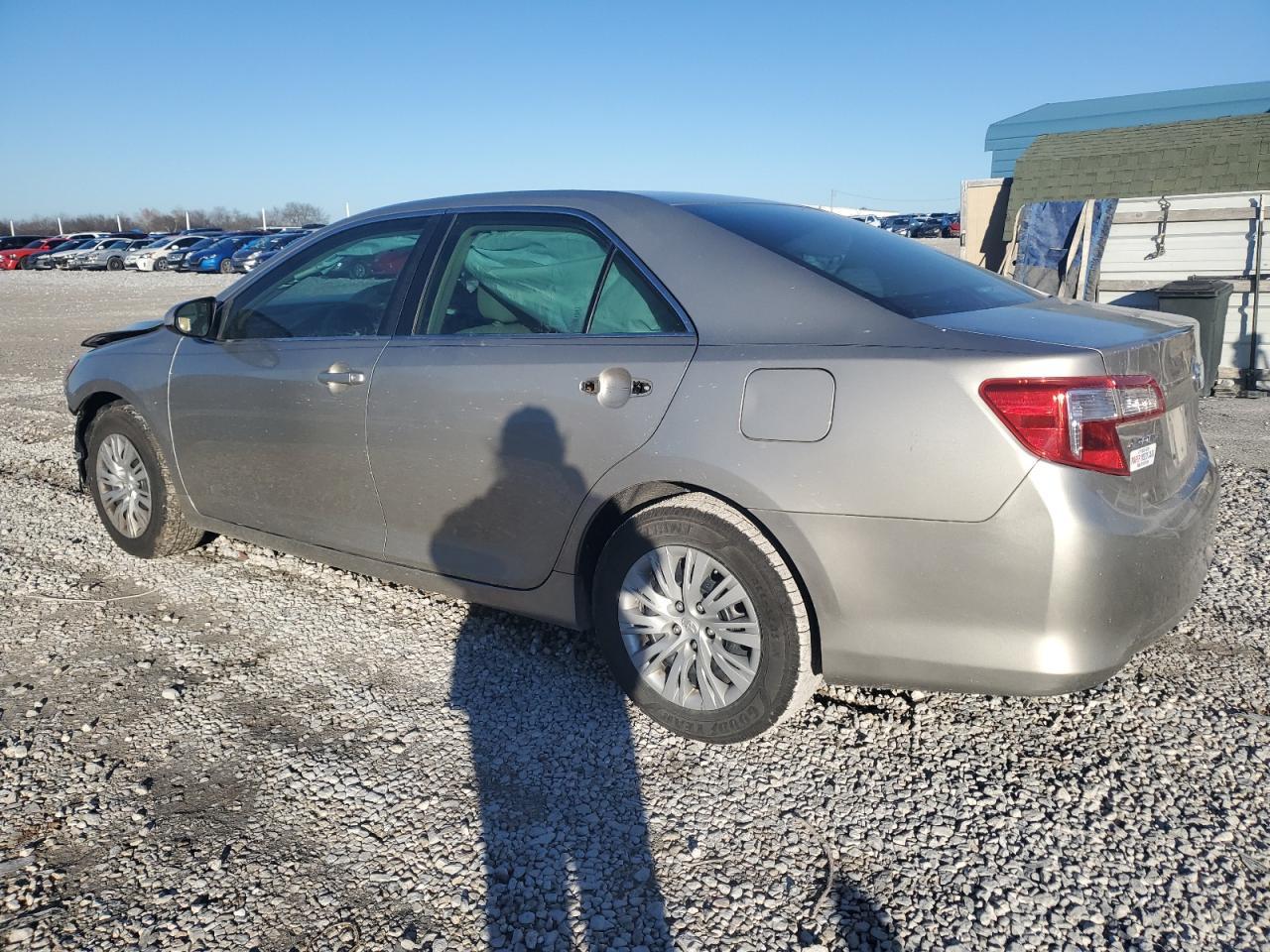 2013 TOYOTA CAMRY L - Фото 2