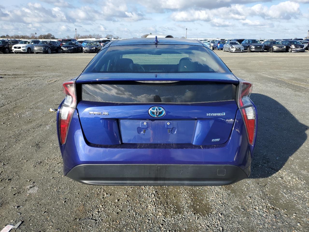 2016 TOYOTA PRIUS - Фото 6