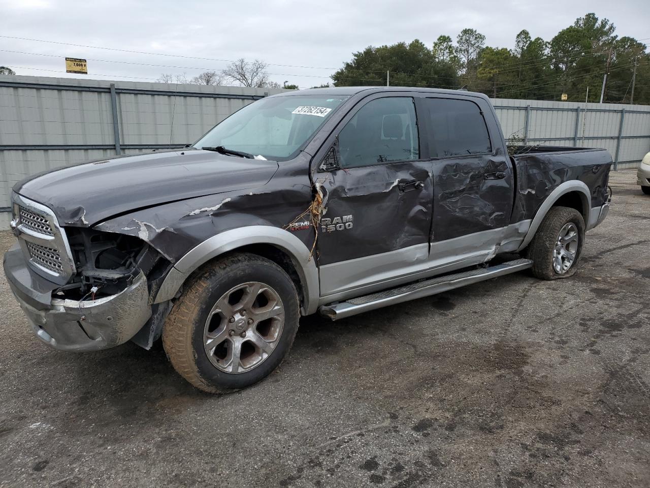 2015 RAM 1500 LARAM