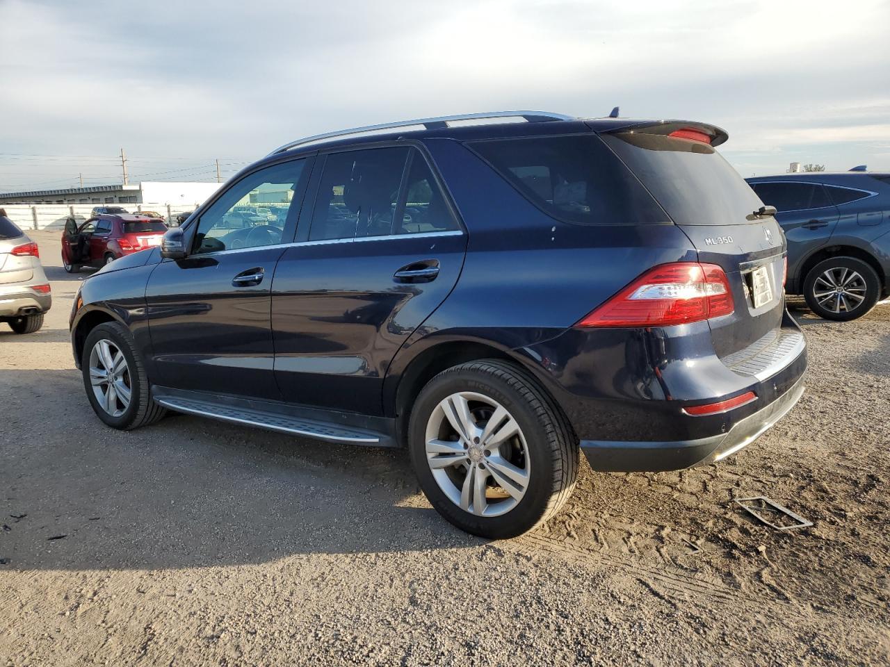2013 MERCEDES-BENZ ML 350 4MA - Фото 2