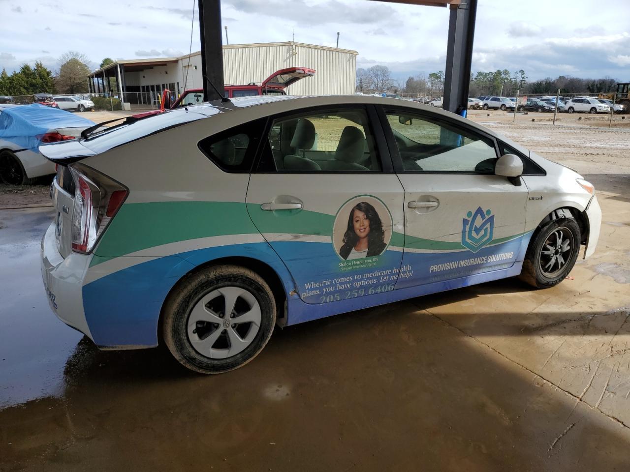 2015 TOYOTA PRIUS - Фото 3