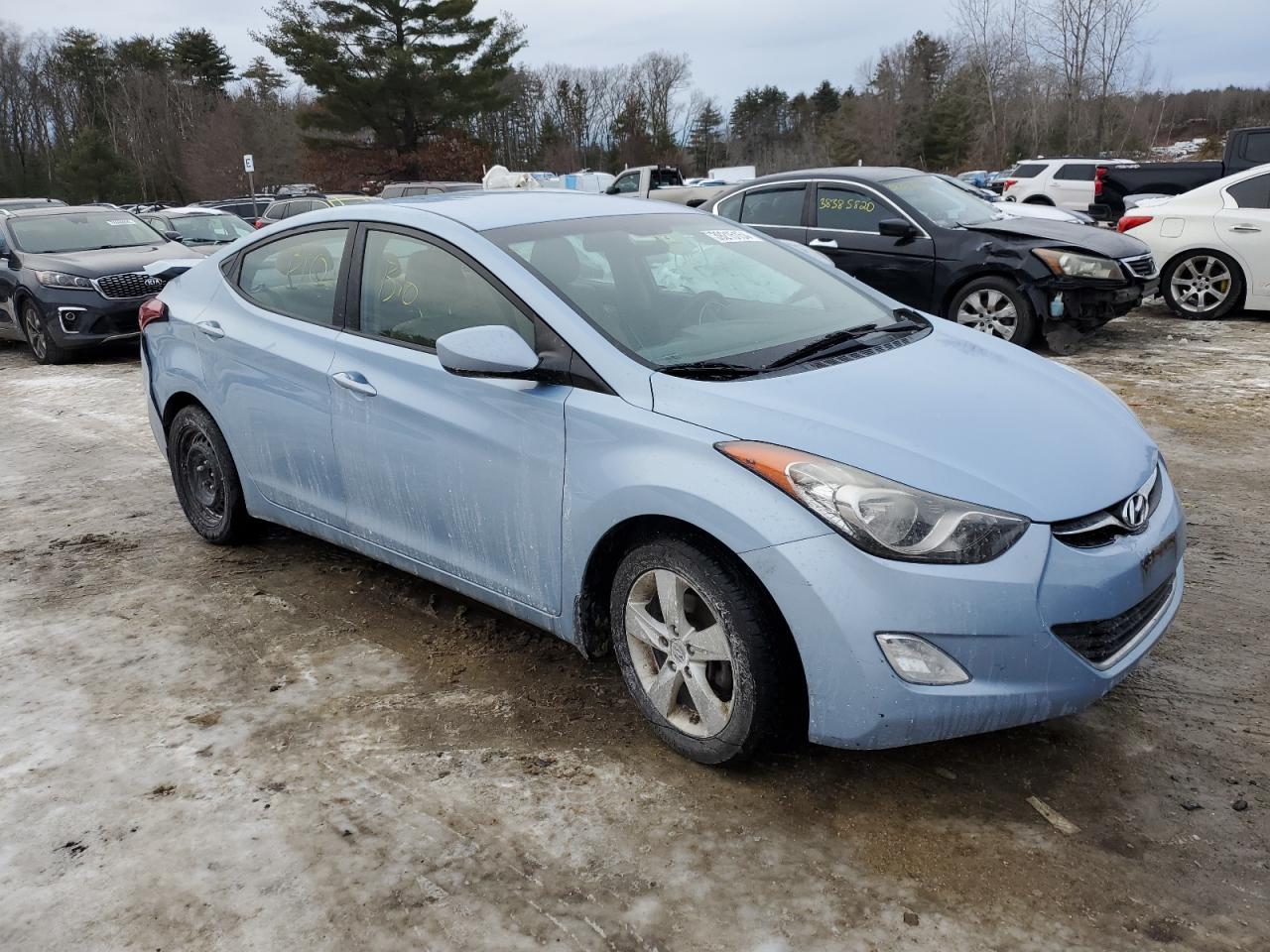 2013 HYUNDAI ELANTRA GL - Image 4