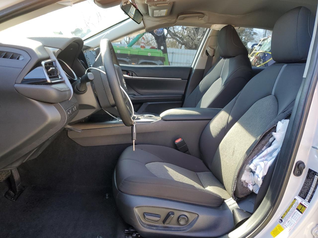 2023 TOYOTA CAMRY LE - Фото 7