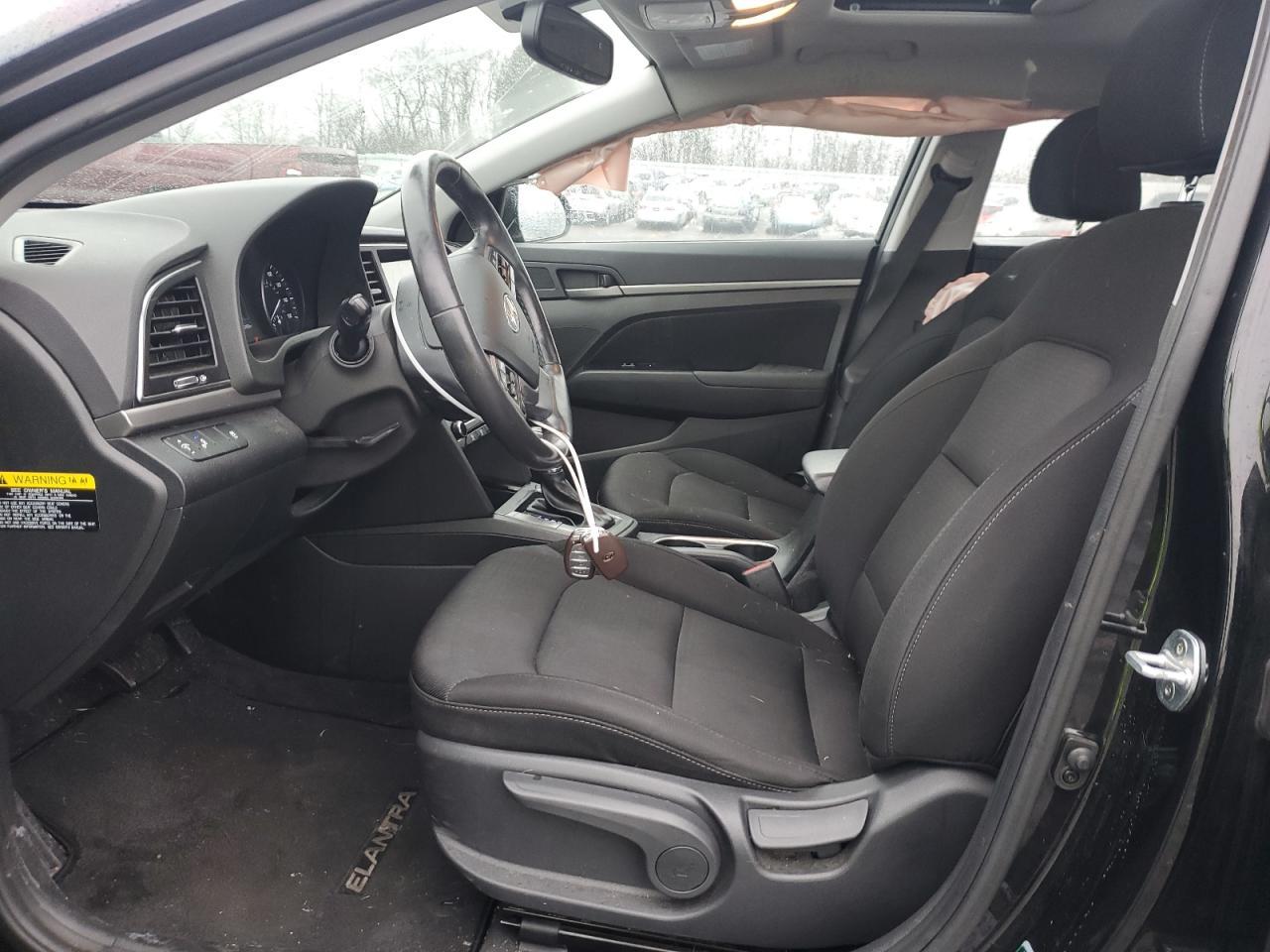 2018 HYUNDAI ELANTRA SE - Image 7