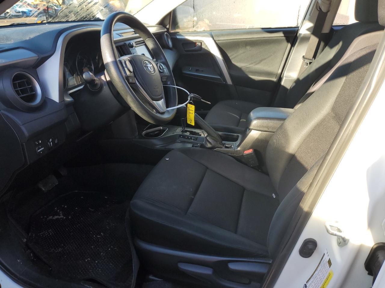 2017 TOYOTA RAV4 LE - Фото 7