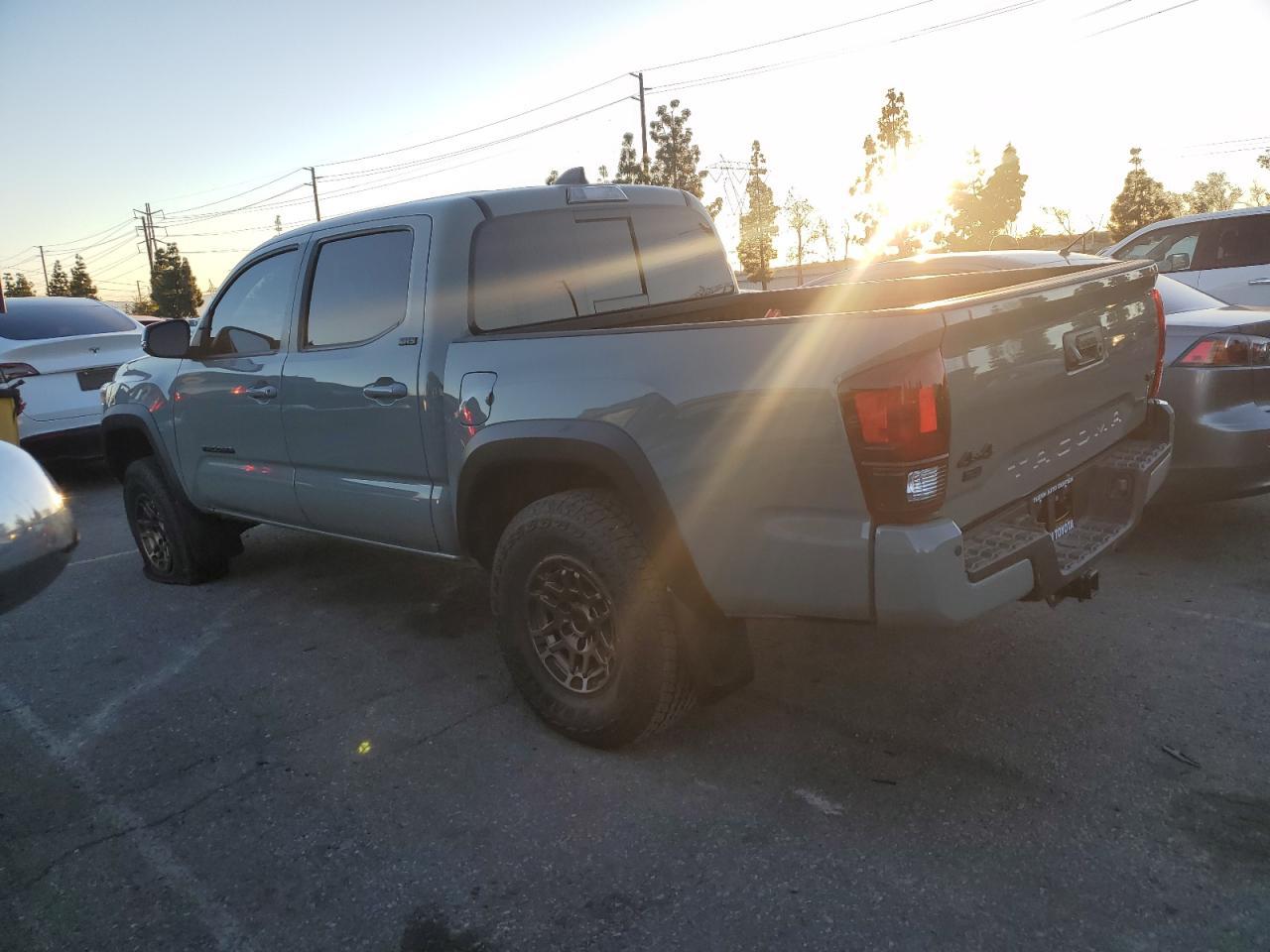 2023 TOYOTA TACOMA DOU - Фото 2