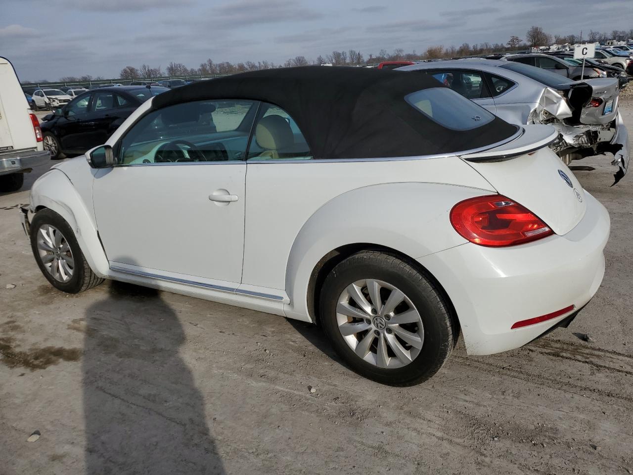 2015 VOLKSWAGEN BEETLE 1.8 - Image 2
