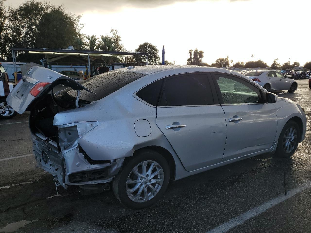 2018 NISSAN SENTRA S - Фото 3