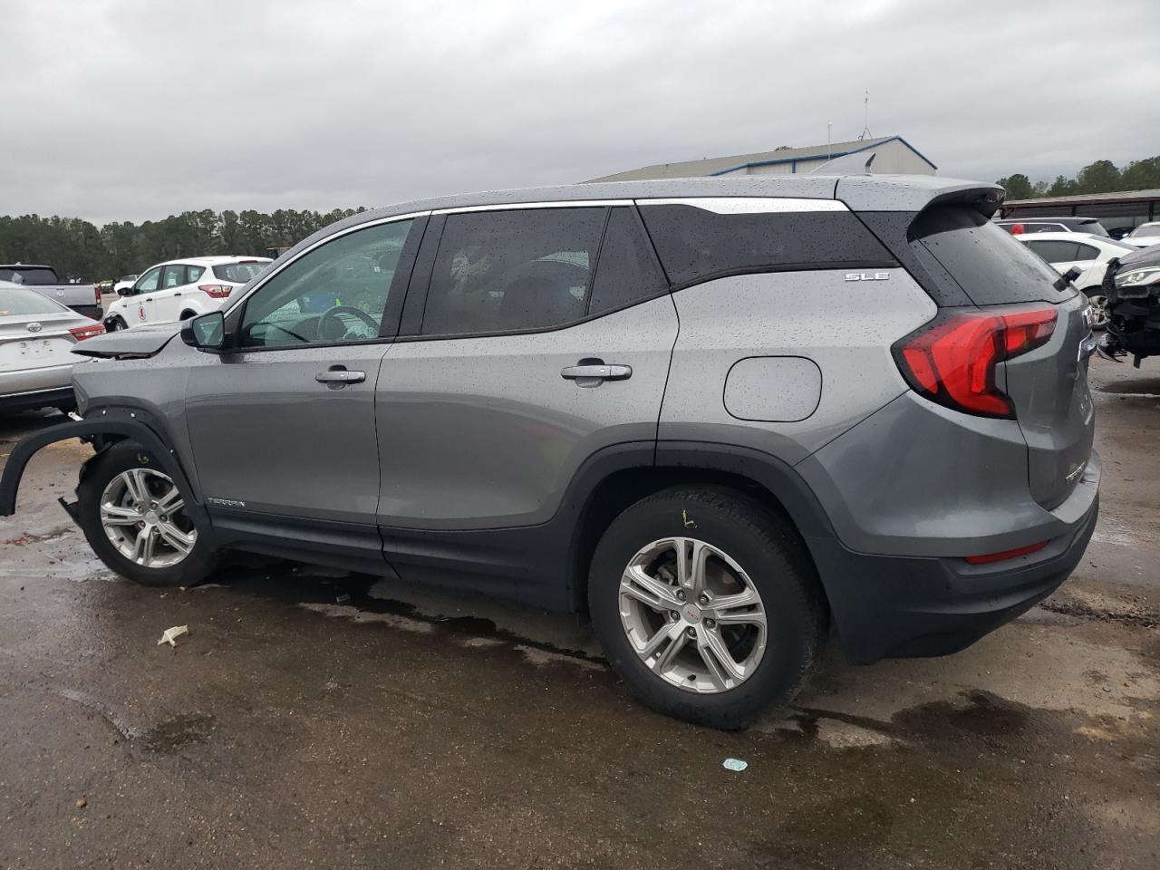 2018 GMC TERRAIN SL - Image 2