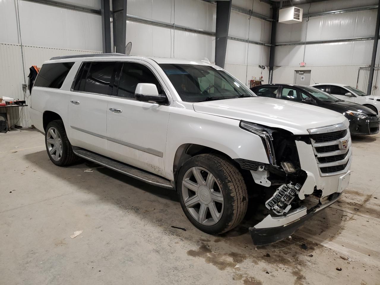2017 CADILLAC ESCALADE E - Image 4