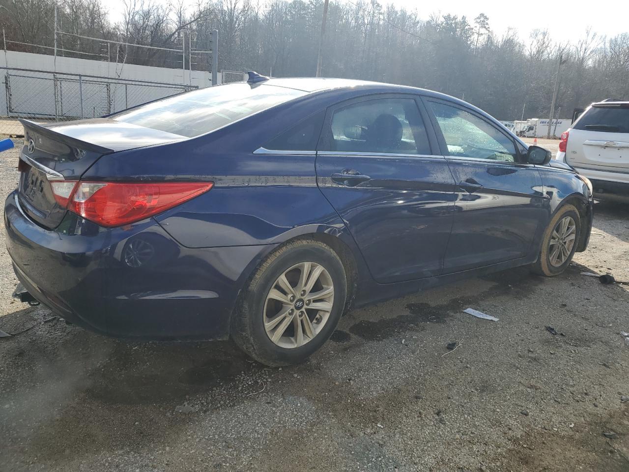 2013 HYUNDAI SONATA GLS - Image 3