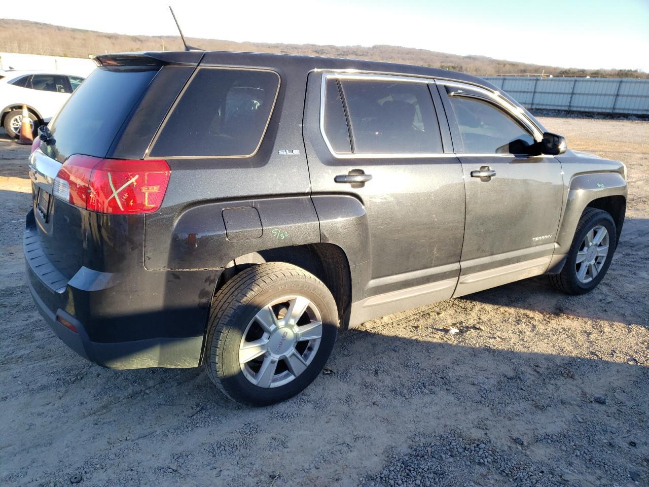 2013 GMC TERRAIN SL - Image 3