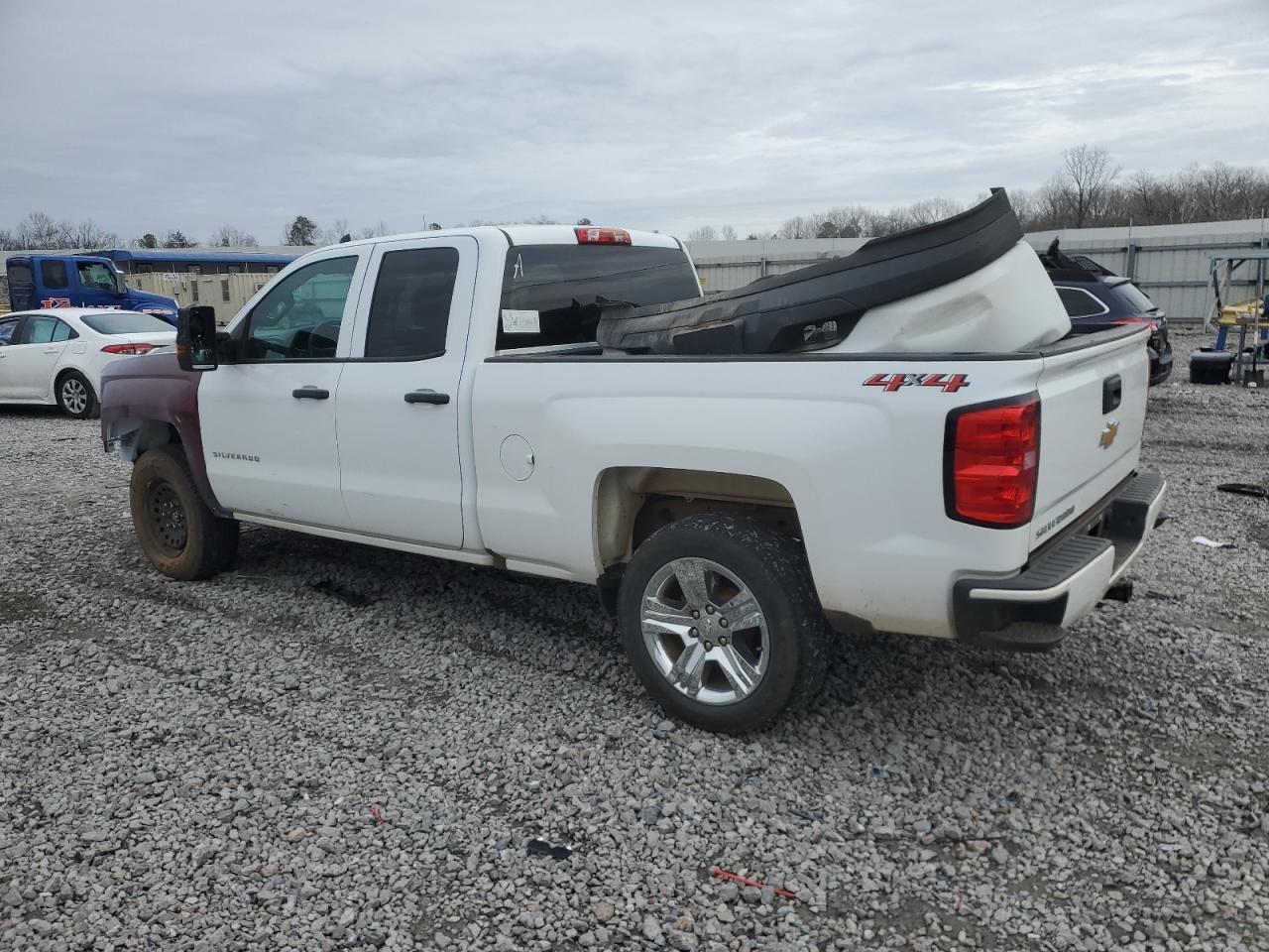 2018 CHEVROLET SILVERADO - Фото 2