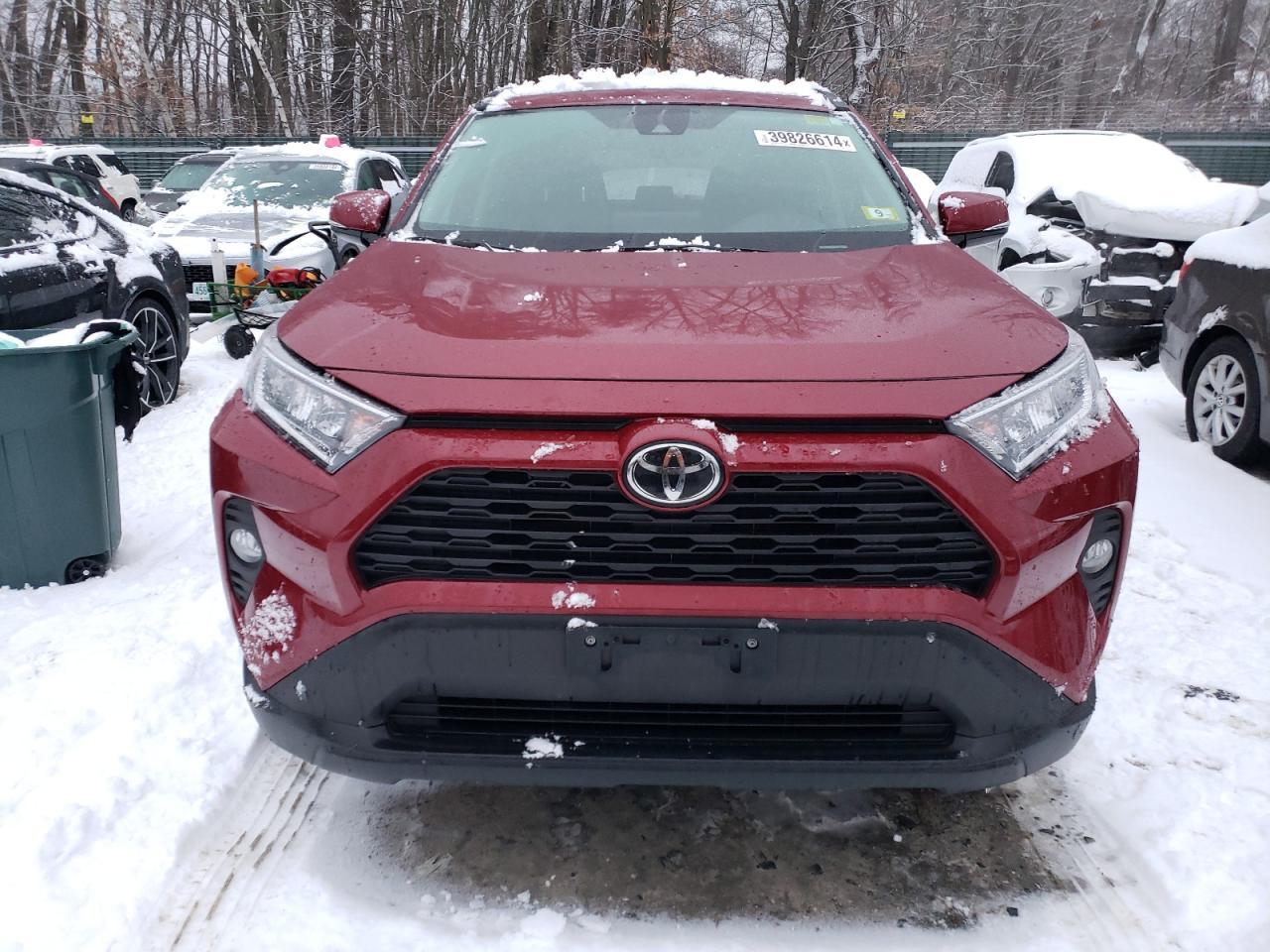 2020 TOYOTA RAV4 XLE - Фото 5
