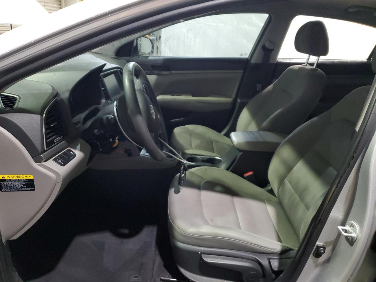 2017 HYUNDAI ELANTRA SE - Image 7