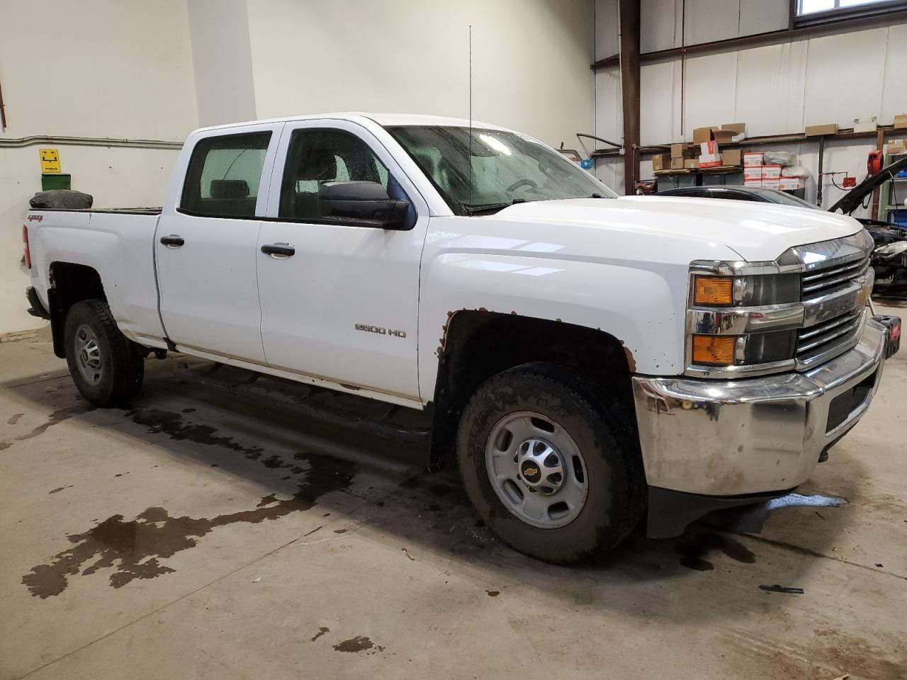 2017 CHEVROLET SILVERADO - Image 4