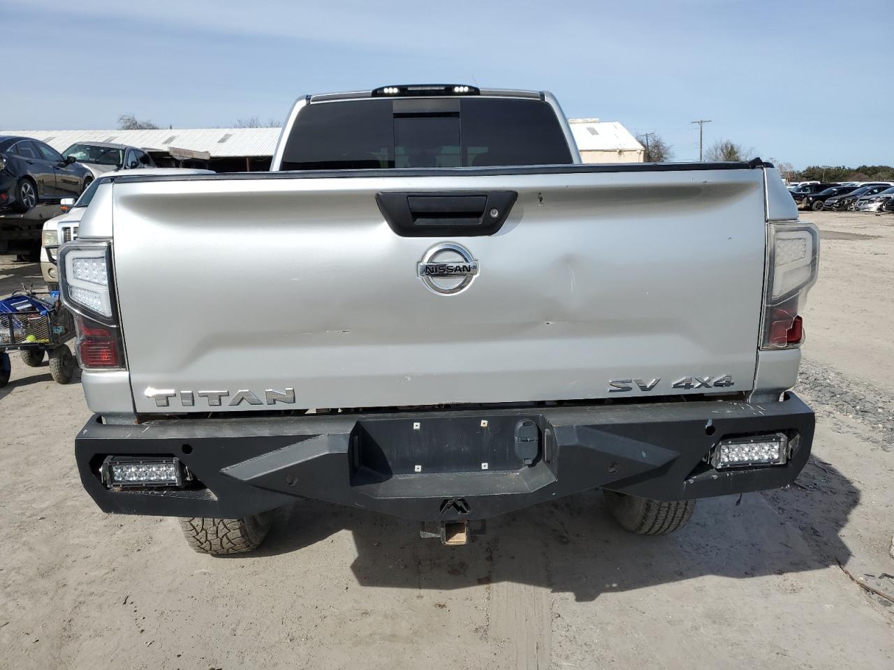 2017 NISSAN TITAN XD S - Image 6