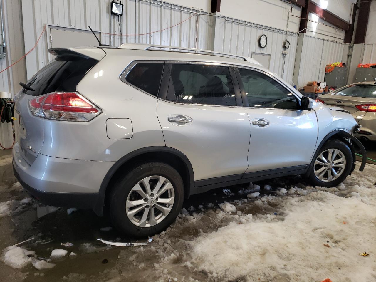 2016 NISSAN ROGUE S - Фото 3