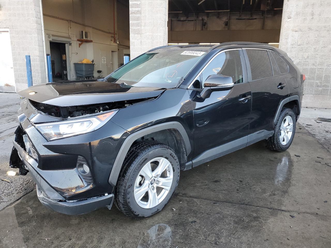 2019 TOYOTA RAV4 XLE car image