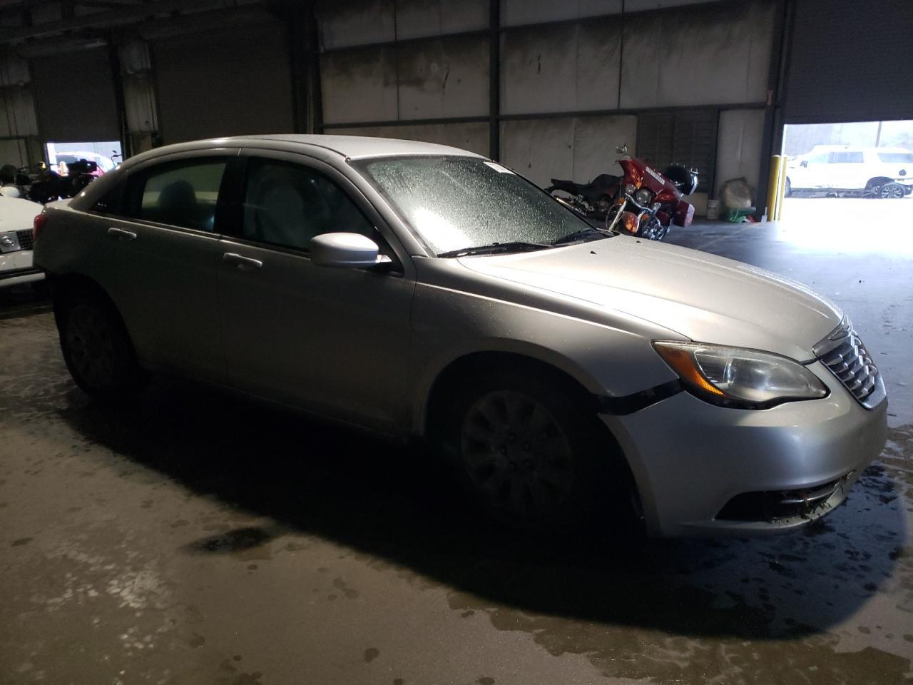 2012 CHRYSLER 200 LX - Image 4