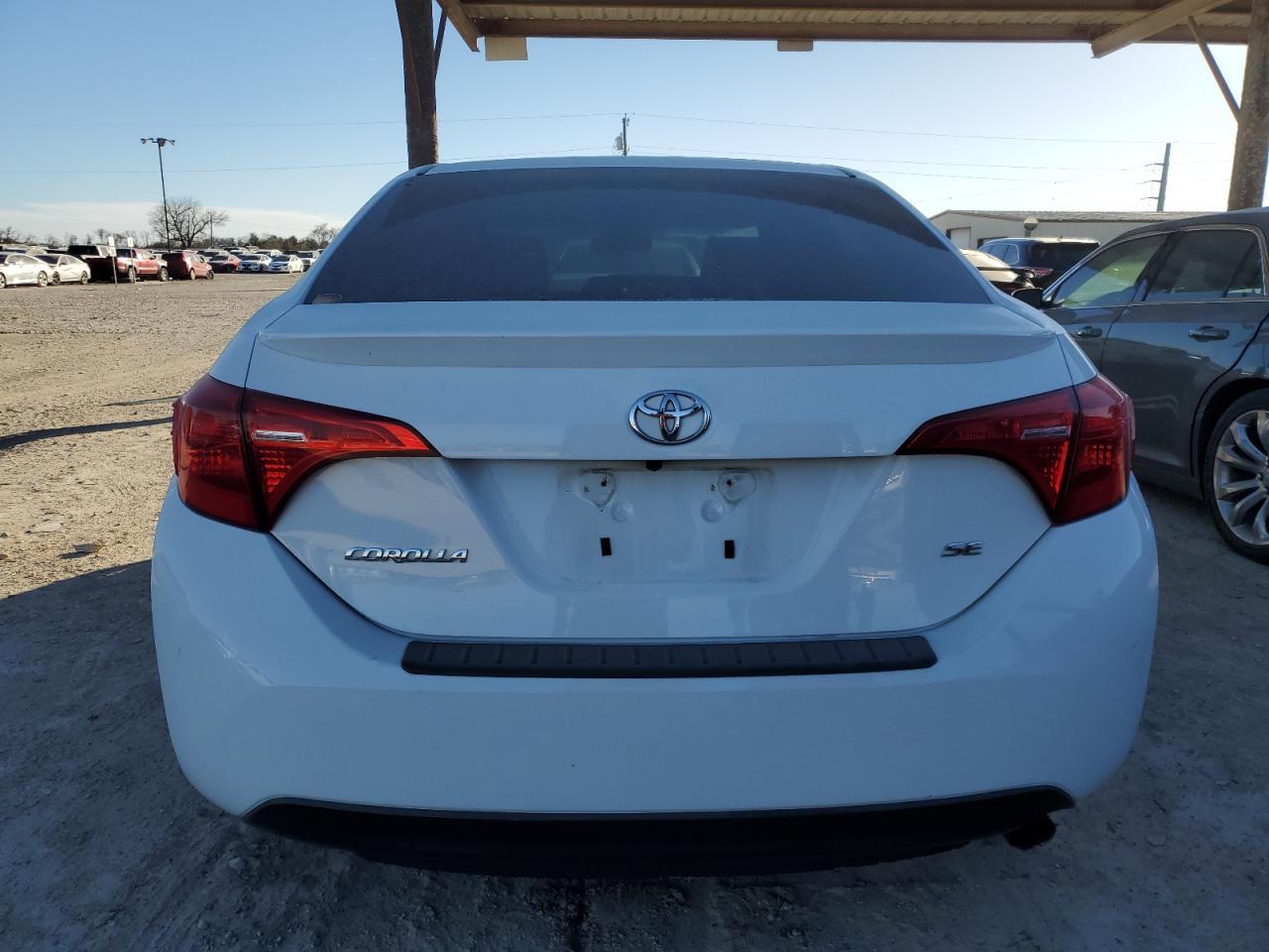 2019 TOYOTA COROLLA L - Image 6