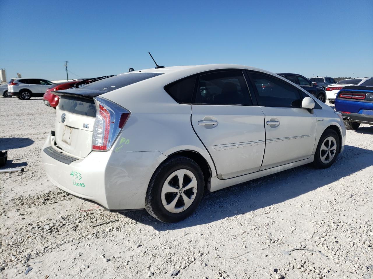 2015 TOYOTA PRIUS - Image 3