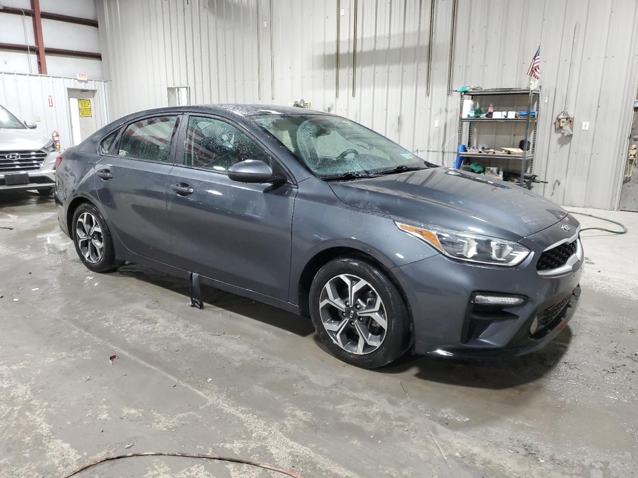 2021 KIA FORTE FE - Image 4