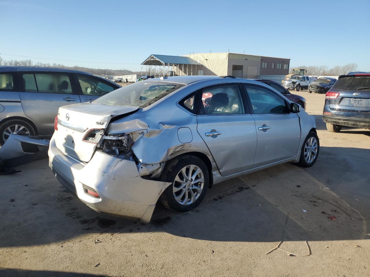 2017 NISSAN SENTRA S - Фото 3
