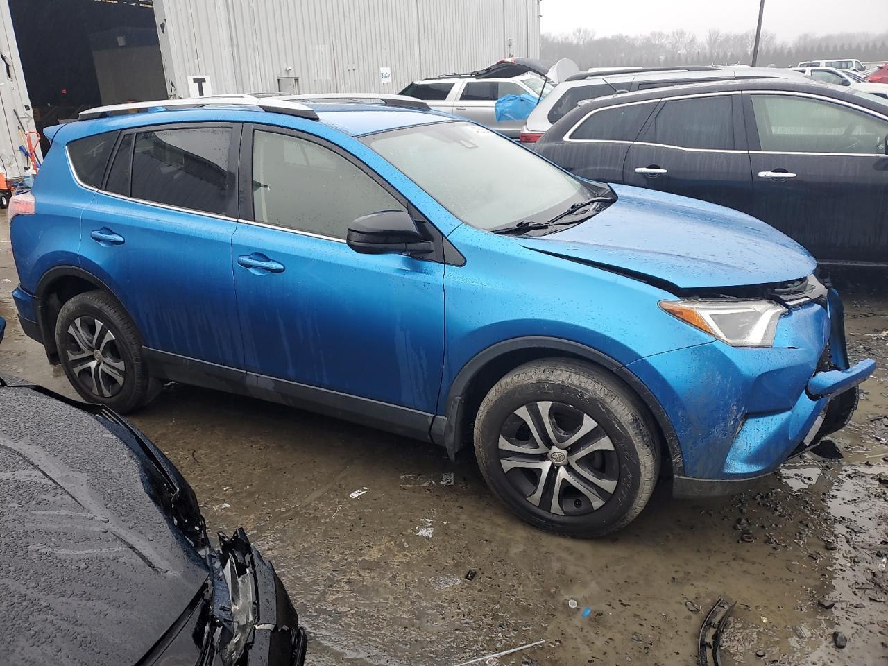 2018 TOYOTA RAV4 LE - Image 4