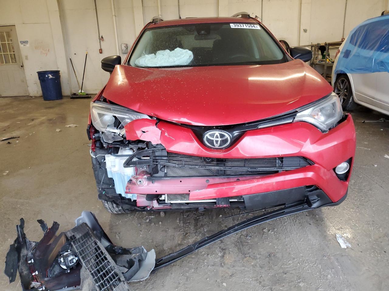 2017 TOYOTA RAV4 LE - Image 5