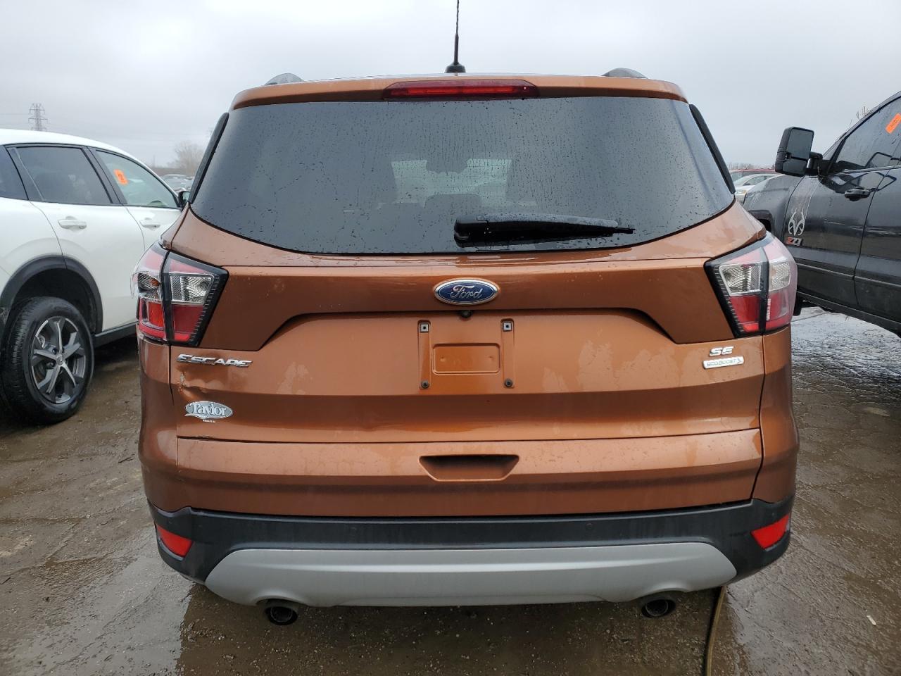 2017 FORD ESCAPE SE - Фото 6