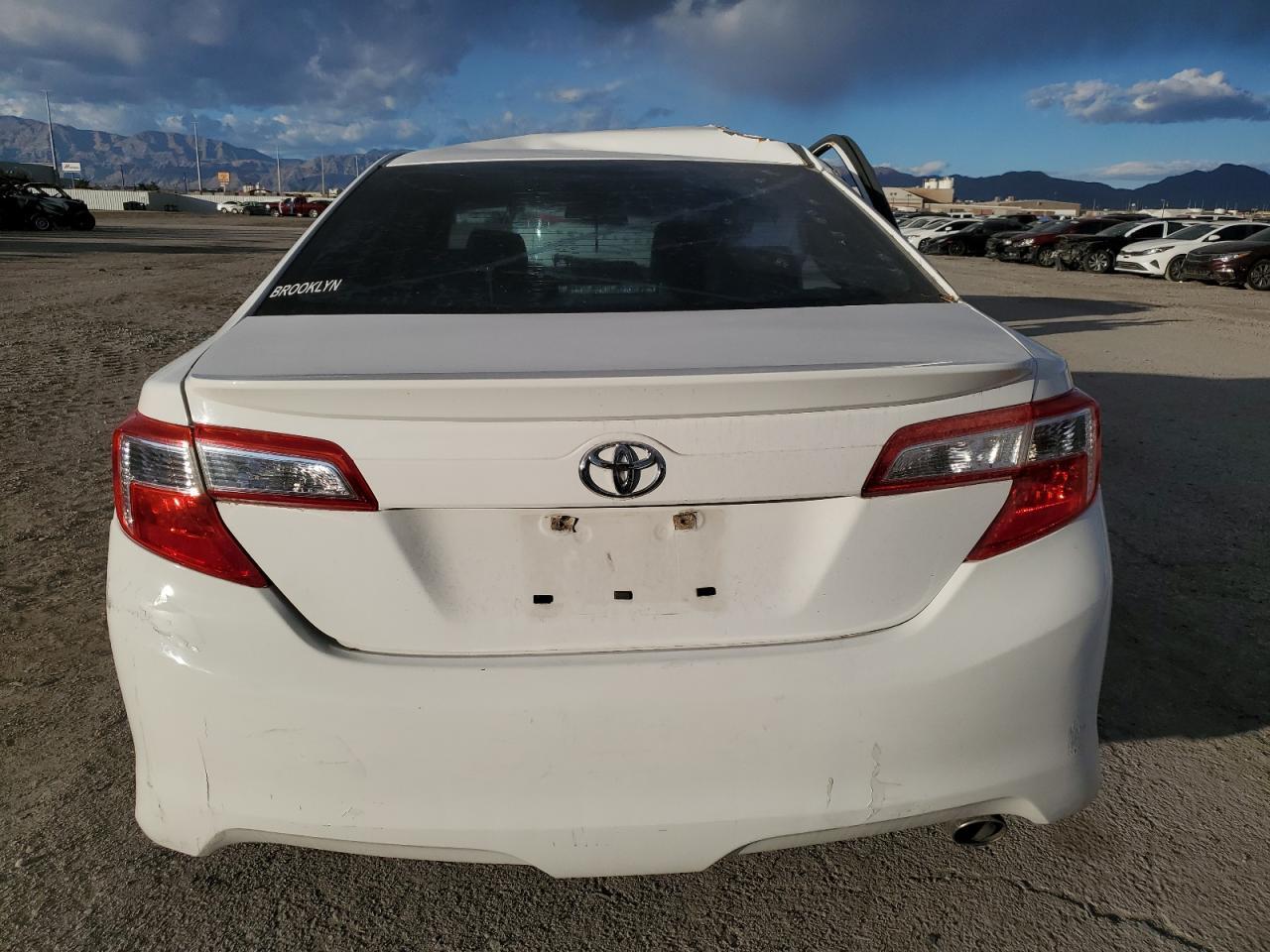 2013 TOYOTA CAMRY L - Фото 6