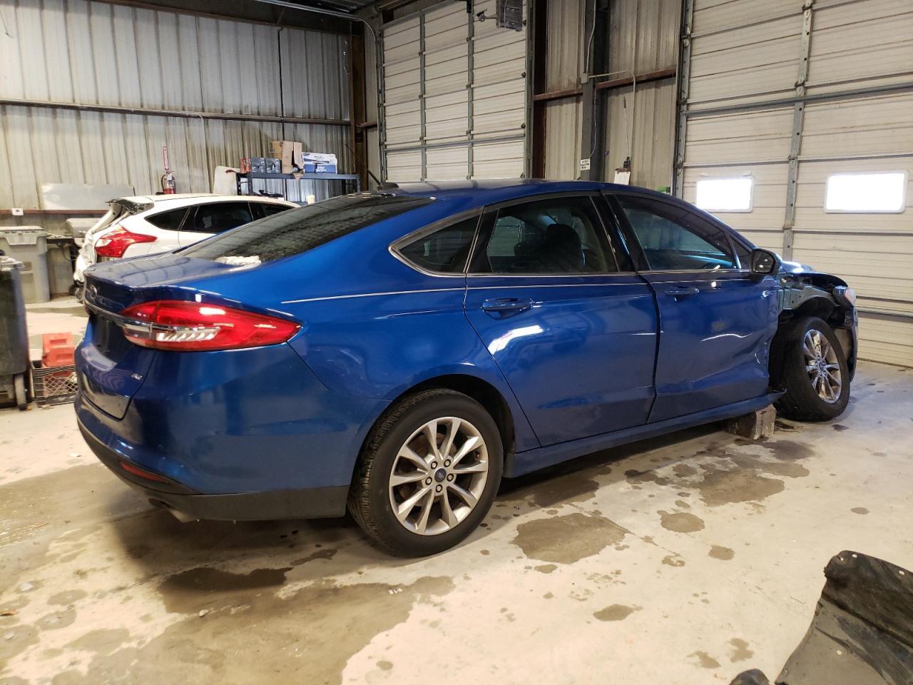 2017 FORD FUSION SE - Фото 3