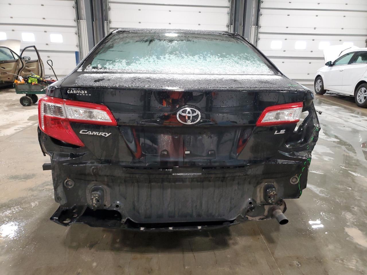 2013 TOYOTA CAMRY L - Фото 6