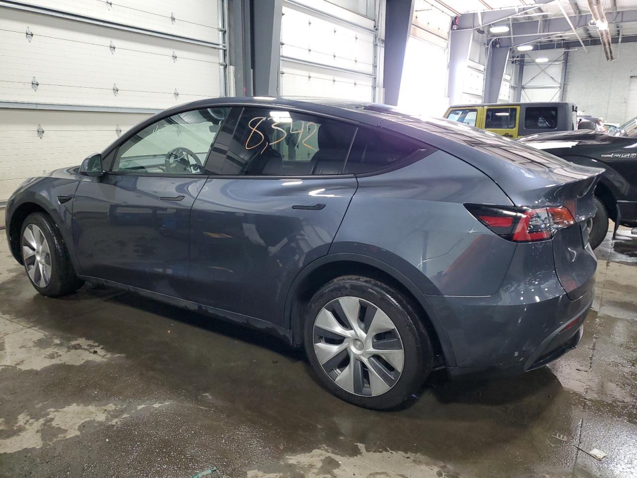 2023 TESLA MODEL Y - Фото 2