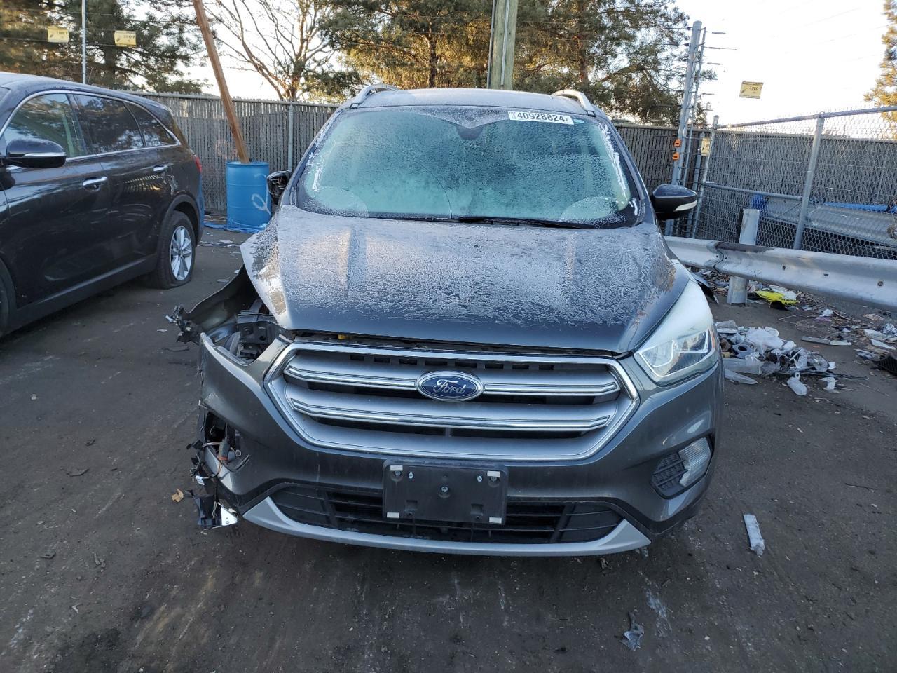 2017 FORD ESCAPE TIT - Image 5