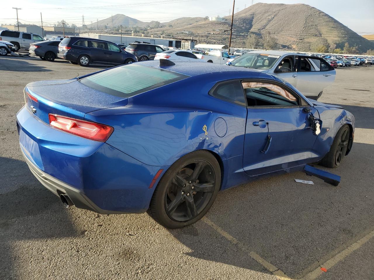 2018 CHEVROLET CAMARO LT - Image 3