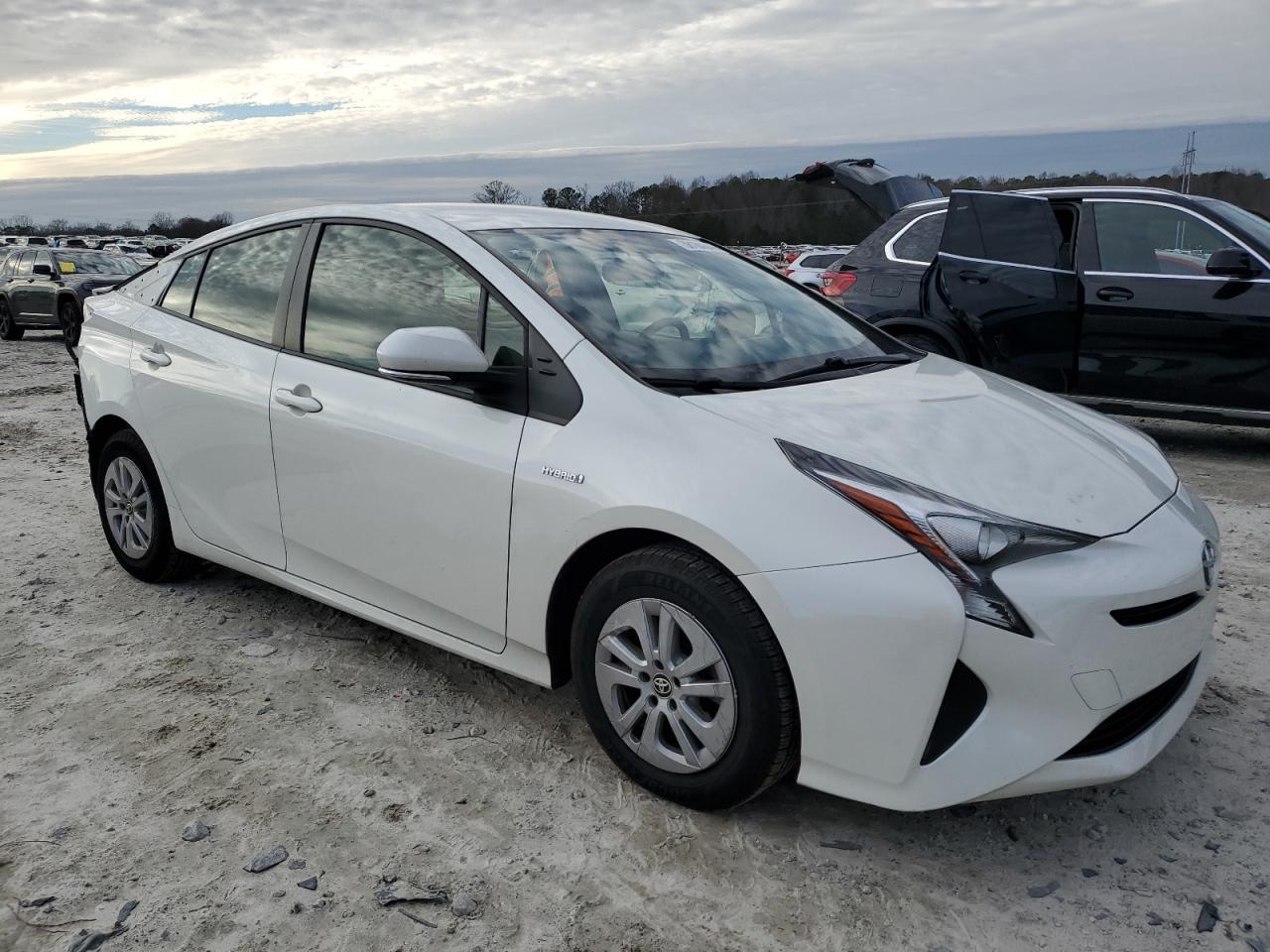 2016 TOYOTA PRIUS - Image 4