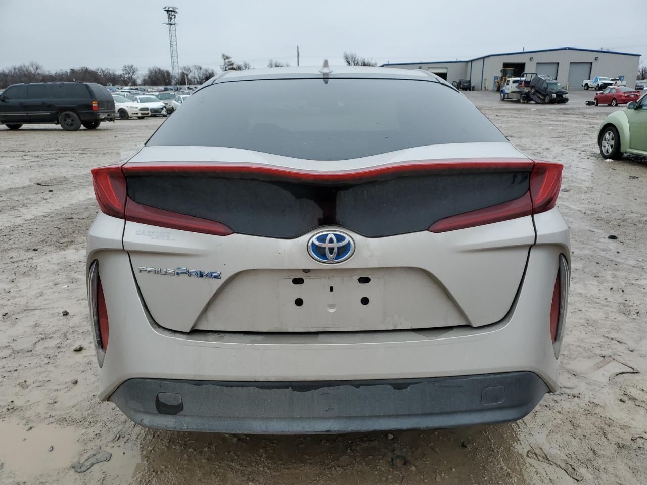 2018 TOYOTA PRIUS PRIM - Image 6