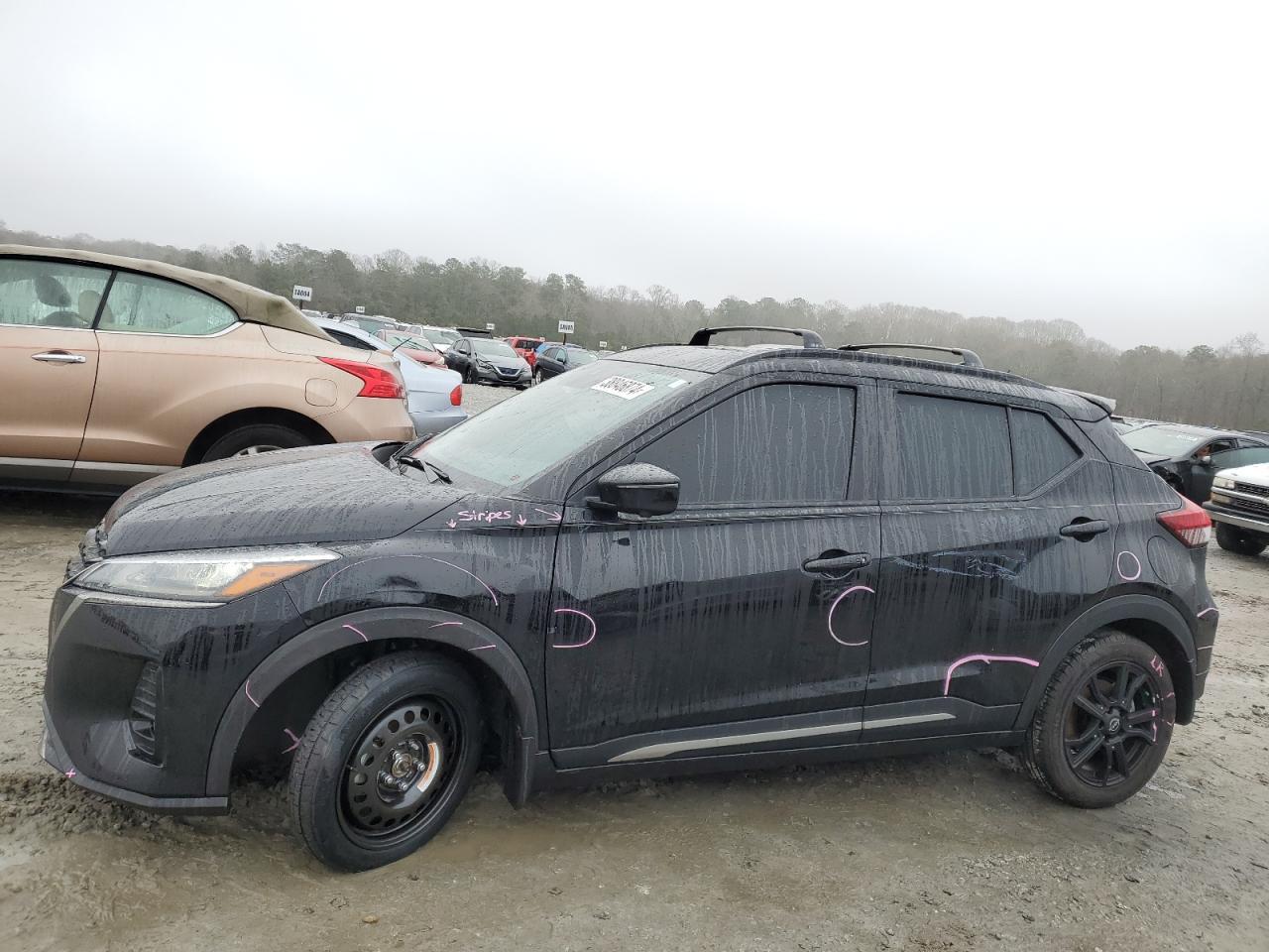 2022 NISSAN KICKS SR car image