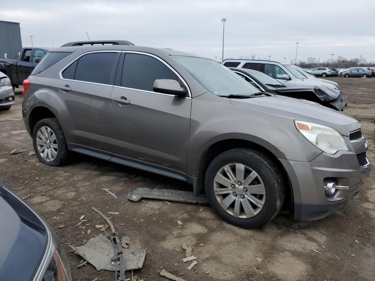 2011 CHEVROLET EQUINOX LT - Фото 4