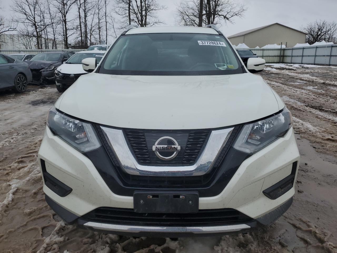 2017 NISSAN ROGUE SV - Фото 5
