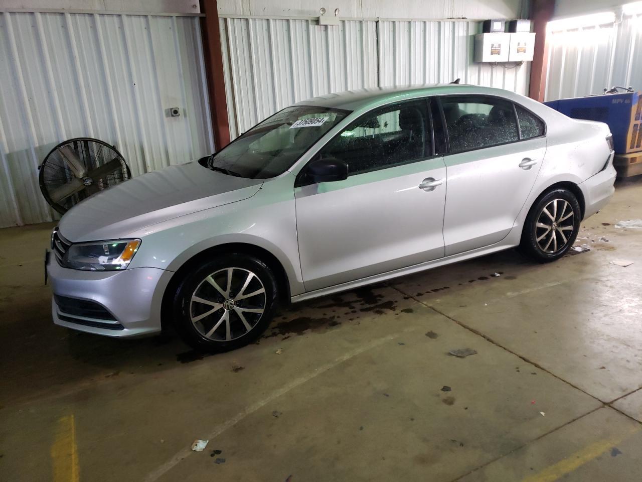 2016 VOLKSWAGEN JETTA SE