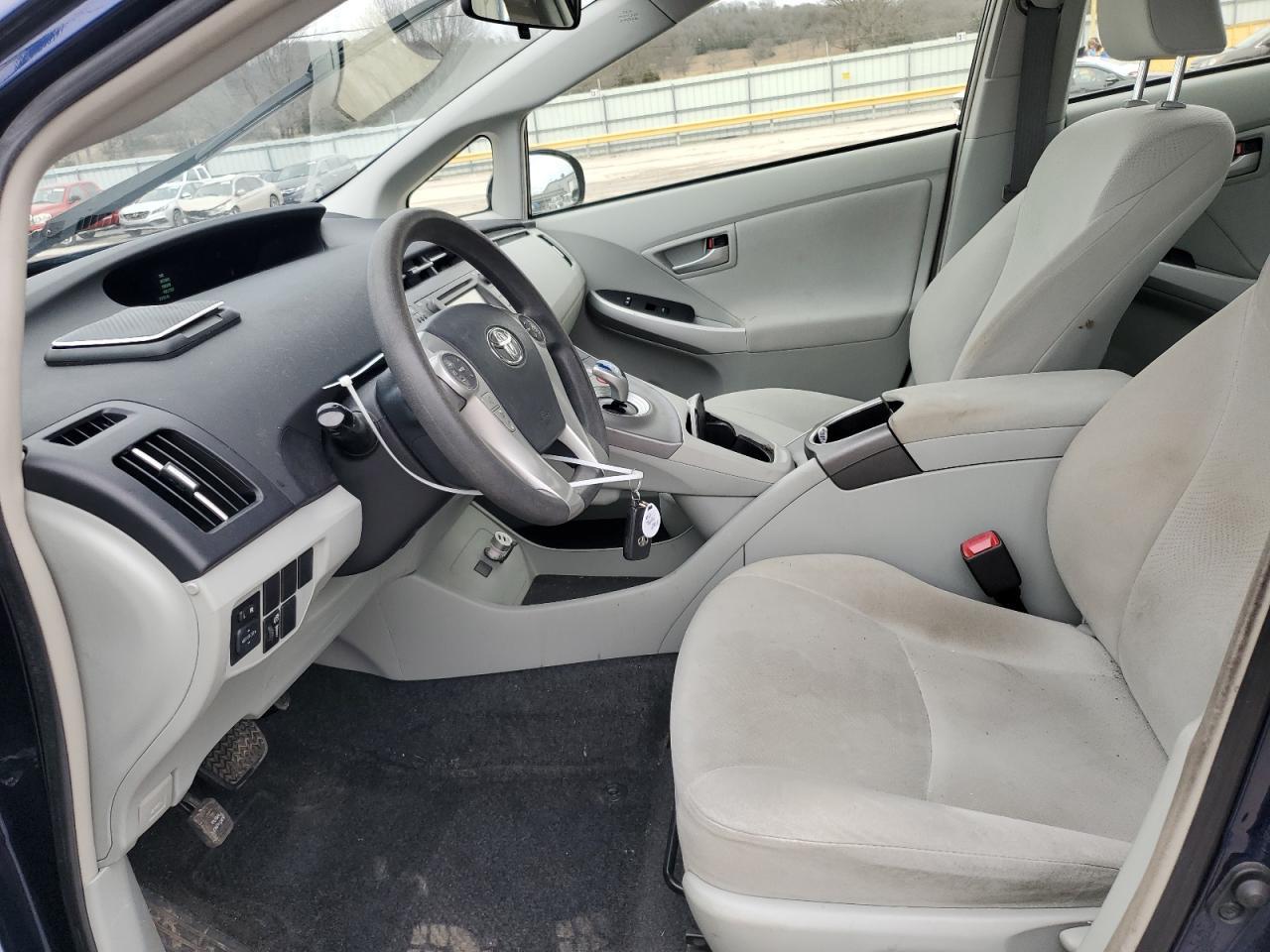 2013 TOYOTA PRIUS - Фото 7