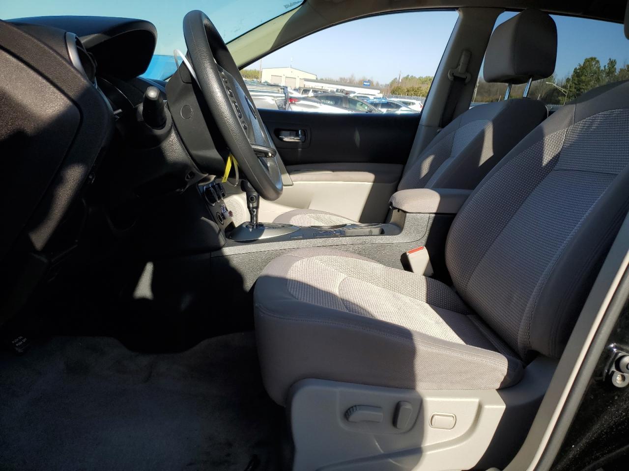 2013 NISSAN ROGUE S - Image 7