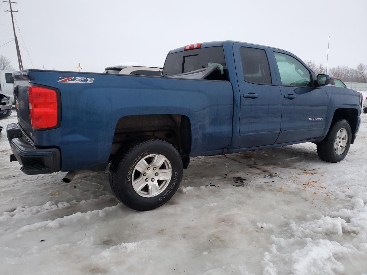 2017 CHEVROLET SILVERADO - Image 3
