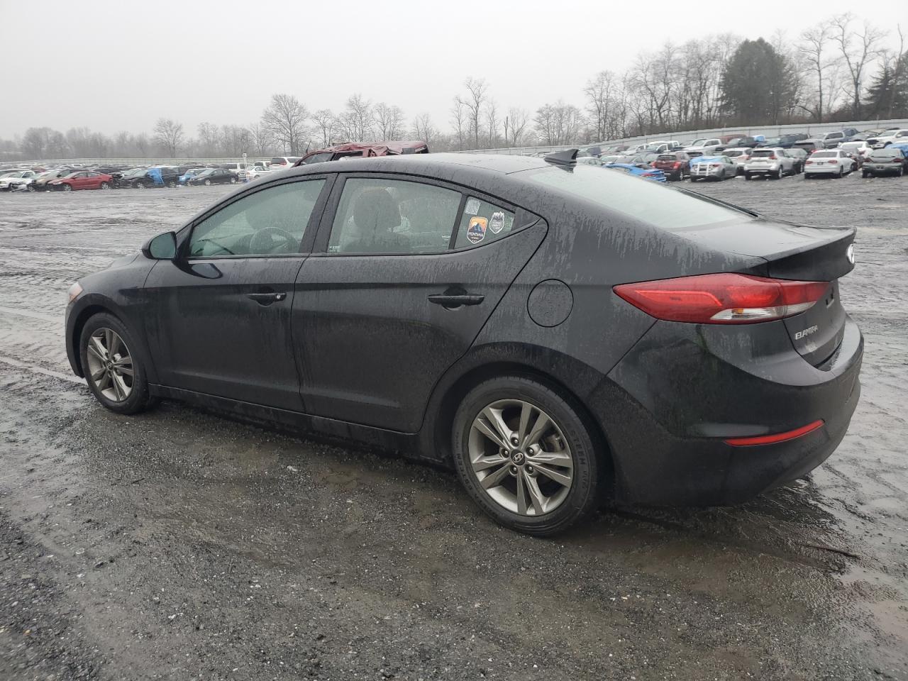 2018 HYUNDAI ELANTRA SE - Image 2
